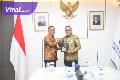 Temui Wamen Investasi dan Hilirisasi RI, Wagub Sumsel Cik Ujang Optimis Tanjung Carat Groundbreaking Tahun 2025. Foto : humas pemprov