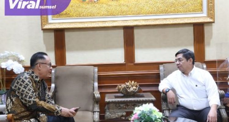 Wagub Sumsel Cik Ujang Hadiri Peluncuran Desk Penanganan Karhutla dan PPMI-TPPO di Kemenko Polkam RI. Foto : humas pemprov