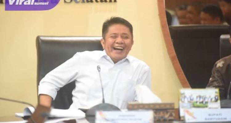 Gubernur Herman Deru Ingatkan Para Bupati/Wako Manfaatkan Dana Bangubsus Tepat Sasaran. Foto : humas pemprov