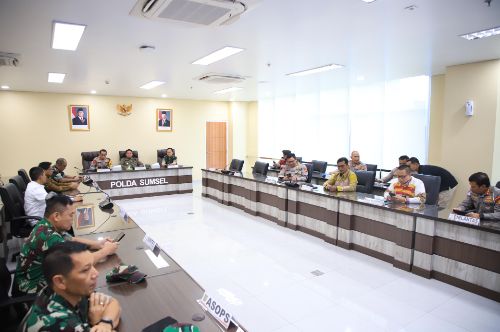 Back Up Dana PSU Kabupaten Empat Lawang, Mendagri Tito Karnavian Sampaikan Apresiasi Kepada Gubernur Sumsel Herman. Foto : humas pemprov