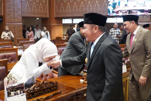 Laporan Keterangan Pertanggungjawaban (LKPJ) Tahun Anggaran 2024 pada Sidang Paripurna XI Dewan Perwakilan Rakyat Daerah (DPRD) Provinsi Sumsel bertempat Ruang Sidang Paripurna DPRD Sumsel, Senin (23/3/2025) siang, Foto : humas pemprov