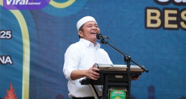Pererat Silaturahmi, Gubernur Herman Deru Buka Puasa Bersama 300 Orang Tim HDCU. Foto : humas pemprov