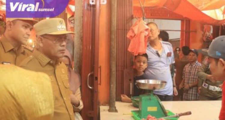 Pemkot Prabumulih Gelar Sidak Pasar dan Gudang Distributor Jelang Lebaran. Foto : viralsumsel.com /man