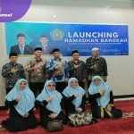 Kepala KUA IT II Palembang, H. Arifai Saidi Saat Foto bersama dengan Kepala Kankemenag Kota Palembang, H. Abu bakar, Foto : Nto/Viralsumsel