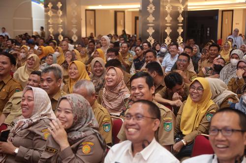 Audien pada Rapat Koordinasi luas tambah tanam dan penyerapan gabah sekaligus Sosialisasi Inpres Nomor 3 Tahun 2025 Tentang Pendayagunaan Penyuluh Pertanian, di Gedung Serbaguna PT. Pusri Palembang, pada Selasa (4/3/2025) Siang. Foto : humas pemprov