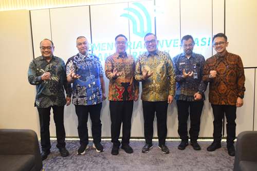 Temui Wamen Investasi dan Hilirisasi RI, Wagub Sumsel Cik Ujang Optimis Tanjung Carat Groundbreaking Tahun 2025.Foto : humas pemprov