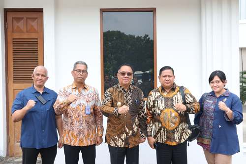 Wagub Sumsel Cik Ujang Hadiri Peluncuran Desk Penanganan Karhutla dan PPMI-TPPO di Kemenko Polkam RI. Foto : humas pemprov