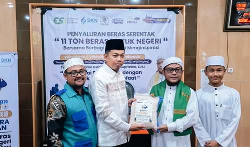 Penyaluran Serentak 11 Ton Beras untuk Negeri: Sinergi Kebaikan di Bulan Ramadhan. Foto : viralsumsel.com