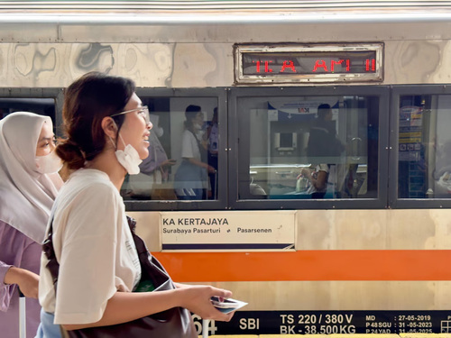 Dirut KAI: Apresiasi Masyarakat Jadi Penyemangat KAI Tingkatkan Layanan. Foto: viralsumsel.com