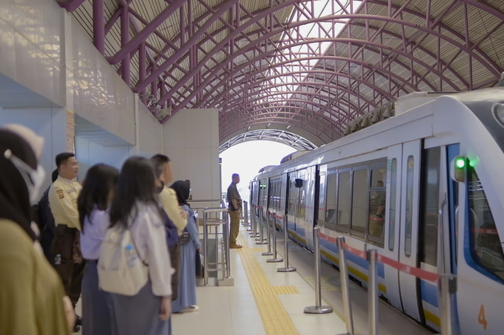 Masa Angkutan Lebaran 2025, Lebih dari 343 Ribu Penumpang Gunakan LRT Sumsel. Foto: viralsumsel.com