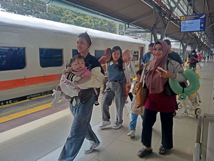 KAI Group Berhasil Melayani 29.170.705 Pelanggan Selama Masa Angkutan Lebaran 2025. Foto : viralsumsel.com