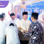 Ribuan Masyarakat OKU Timur Antusias Silaturahmi Halal Bihalal Bersama Gubernur Herman Deru. Foto : humas pemprov