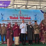 Silaturahmi Lebaran, Bupati OKI H. Muchendi Kukuhkan Keluarga Urang Diri Pedamaran. Foto : viralsumsel.com /zep