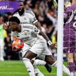Liga Spanyol : Real Madrid Tumbang di Kandang, Valencia Curi Kemenangan Dramatis Lewat Gol Menit Akhir. Foto : igmadrid