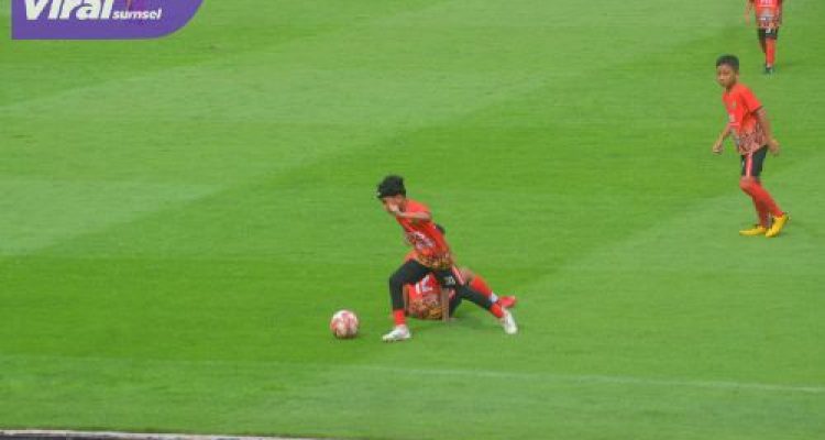 SSB Palembang Soccer Skills Gelar Latihan di Stadion Bumi Sriwijaya yang Baru Diresmikan Presiden Prabowo. Foto : viralsumsel.com