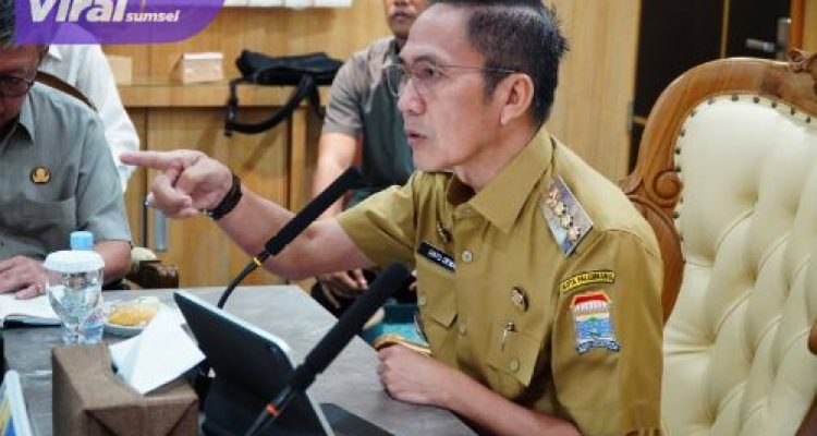 Ratu Dewa Percepat Penataan Pasar 16 Ilir dan Ampera: Tertibkan PKL, Jaga Kenyamanan dan Keamanan Warga. Foto : viralsumsel.com /nto