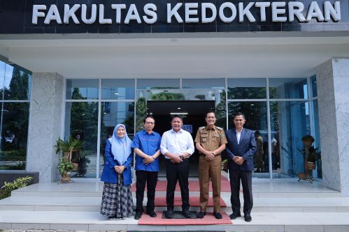 Gubernur Herman Deru Dukung Langkah UIGM Sediakan Program Beasiswa Studi Kedokteran untuk Anak-Anak Desa. Foto : humas pemprov