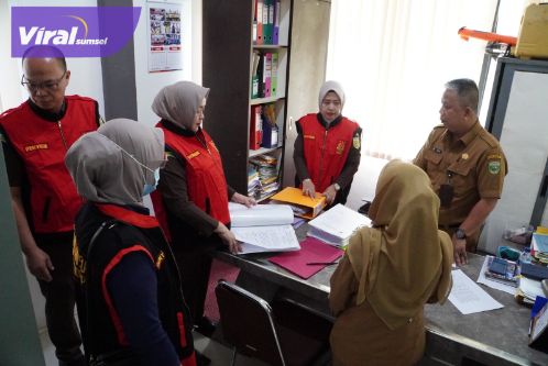 Viral ,Kejati Sumsel Geledah Tiga Kantor Terkait Skandal Pasar Cinde, Termasuk Bapeda dan Kantor Sekretariat Daerah Kota Palembang. Foto : viralsumsel.com /ril