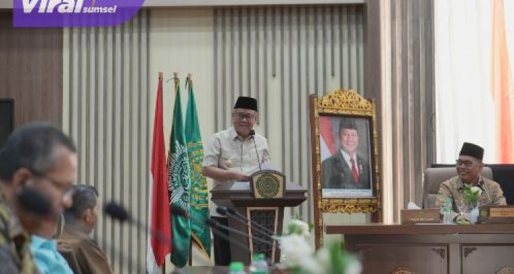Perkuat Ukhuwah dan Kolaborasi, Wagub Cik Ujang Halal Bihalal Bersama Civitas Akademika UMP Palembang. Foto : viralsumsel..com /win