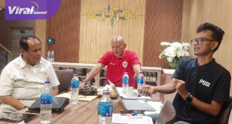 Suasana Rapat Asprov PSSI Sumsel di Hotel Majestic Palembang. Foto : viralsumsel.com /ril