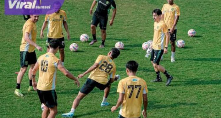 Bajol Ijo Siap Mengamuk! Persebaya Bidik Kemenangan atas Madura United di Gelora Bung Tomo. Foto : igpersebaya