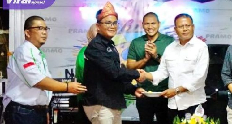 PRAMO 9 Tahun! Komunitas NMAX Prabumulih Dapat Kejutan Spesial dari Wali Kota. Foto : viralsumsel.com /man