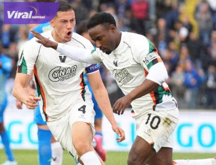 Serie A: Jay Idzes Solid di Lini Belakang, Tapi Venezia Gagal Amankan Kemenangan di Menit Akhir. Foto : igvenezia