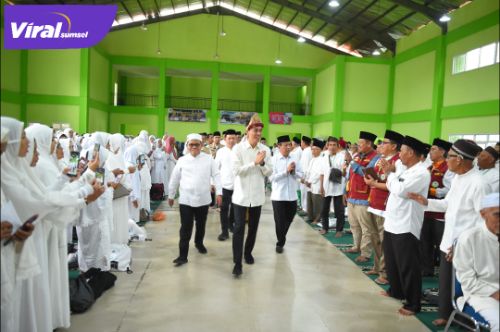 495 Calon Jema'ah Haji OKI Ikut Manasik, Bupati Muchendi Minta Doa untuk Kemajuan Daerah. Foto : viralsumsel.com /zep