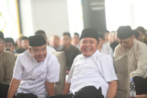 Gubernur Herman Deru dan Wagub Cik Ujang Hadiri Tabligh Akbar Satu Hari Bersama Al- Qur'an Bareng Ustadz Adi Hidayat. Foto : viralsumsel.com /win