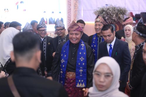 Gubernur Herman Deru Bersama Ketua TP PKK Sumsel Feby Deru Hadiri Paripurna HUT Kabupaten Pali ke-12 Tahun 2025. Foto : humas pemprov