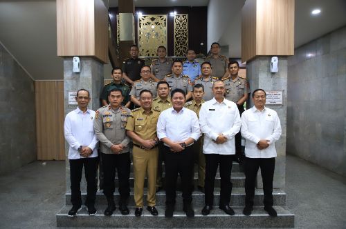 Didampingi Wagub Cik Ujang, Gubernur Herman Deru Paparkan Potensi Sumsel Kepada Peserta PKDN Sespimti Polri Dikreg ke-34. Foto : viralsumsel.com /win