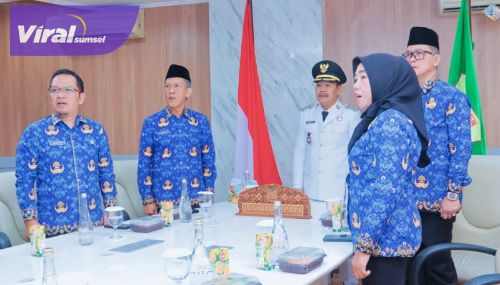 Antusias Ikuti Upacara, Wabup Muba Rohman Ucapkan Selamat Hari Otonomi Daerah ke-XXIX. Foto : viralsumsel.com /dev