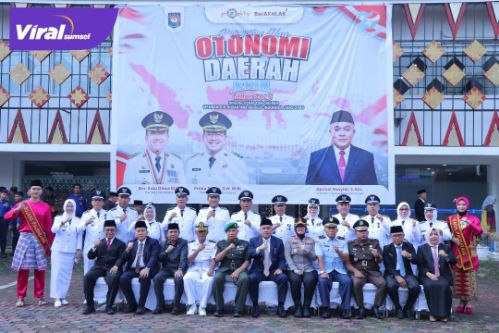 Pimpin Upacara Peringatan Hari Otonomi Daerah ke XXIX, Sekda Aprizal Hasyim Minta Semua Bersinergi Bangun Kota Palembang, Semua ASN Harus Tingkatkan Pelayanan Publik. Foto : viralsumsel.com /nto