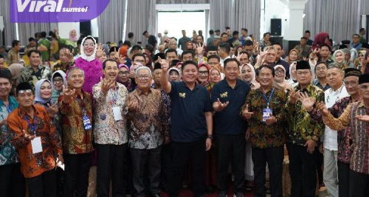 Gubernur Herman Deru Apresiasi Paguyuban Iwari Komering Tetap Jaga Adat, Budaya dan Kearifan Lokal Komering. Foto : viralsumsel.com /win