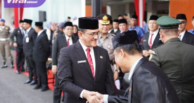 Sekda Sumsel Edward Candra Ajak Perkuat Sinergi Pusat dan Daerah di Hari Otonomi Daerah XXIX. Foto : viralsumsel.com /win