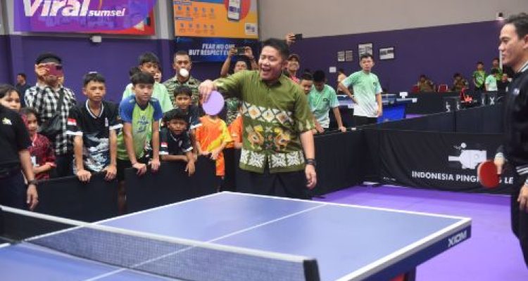 Gubernur Herman Deru Buka Kejuaraan Tenis Meja “Indonesia Pingpong League Youth Zona 1 Sumatera 2025. Foto : viralsumsel.com /win