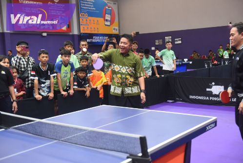 Gubernur Herman Deru Buka Kejuaraan Tenis Meja “Indonesia Pingpong League Youth Zona 1 Sumatera 2025. Foto : viralsumsel.com /win