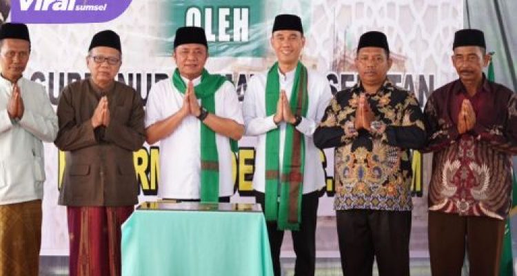Gubernur Deru dan Bupati OKI Muchendi Resmikan Masjid Agung Al Huda, Hasil Swadaya Rp 4 Miliar di OKI. Foto : viralsumsel.com /zep