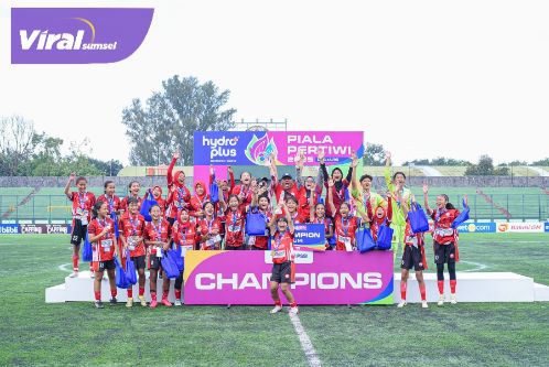 Persib U16 dan Goal Aksis Raih Gelar Juara di Hydroplus Piala Pertiwi 2025 Regional Jawa Barat. Foto : viralsumsel.com /pssi