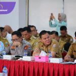 Suasana dalam rapat pelaksanaan SPMB dan penandatanganan komitmen bersama, di Aula Disdik Palembang, Senin (28/4/2025). Foto : viralsumsel.com /nto