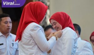 Ketua PMI Sumsel Feby Deru Lantik Dewan Kehormatan dan Pengurus PMI Kota Palembang Masa Bakti 2025-2030. Foto : viralsumsel.com /win