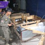 Pemkot Palembang “Gercep” Tertibkan PKL di Pasar 16 Ilir: Jalan dan Saluran Dikembalikan ke Fungsi Semula. Foto : viralsumsel.com /nto
