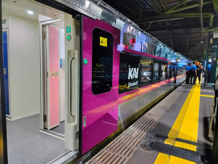 KAI Investasi 612 Kereta dan 54 Lokomotif Baru, Proyeksikan Peningkatan Angkutan Penumpang dan Barang. Foto: viralsumsel.com