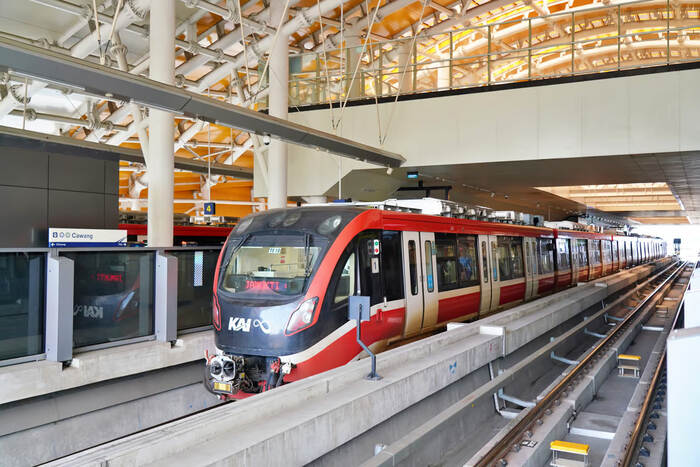 Lebih dari 113 Ribu Pengguna Manfaatkan LRT Jabodebek Selama Libur Wafat Yesus Kristus dan Paskah. Foto: viralsumsel.com