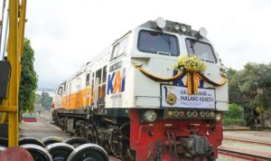KAI Daop 8 Bersama Komunitas Railfans Malang Raya Peringati 15 Tahun beroperasinya KA Malabar Dan Berdirinya Komunitas Tersebut. Foto: viralsumsel.com