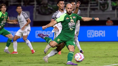 Persebaya Gagal ke Kompetisi Asia, Takluk dari Bali United di Laga Penutup Musim. Foto : lib