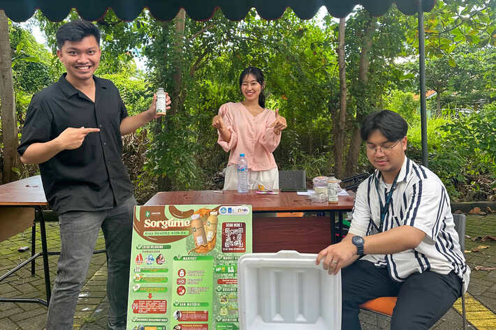 Inovasi Mahasiswa ITS 'SORGTIME' Perluas Ekspansi, Dorong Sorgum Jadi Solusi Inovatif dan Berkelanjutan. Foto : viralsumsel.com