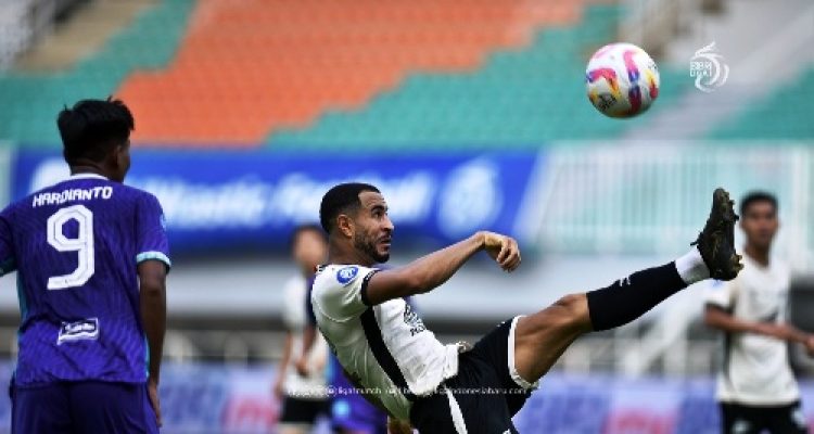 Balas Dendam atau Tersandung Lagi? PSM vs Persita Jadi Penutup Panas BRI Liga 1. Foto : lib