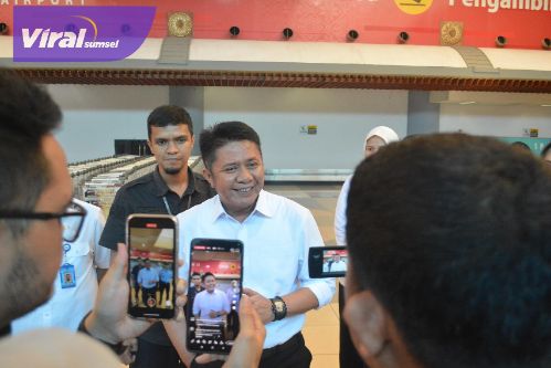 Gubernur Herman Deru Melobi Pimpinan Lion Group Agar Segera Buka Rute Penerbangan Internasional. Foto : viralsumsel.com /win