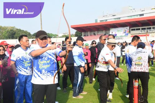 Gubernur Herman Deru Harapkan Para Atlet Provinsi Sumsel Sukses Dulang Prestasi Diajang Pornas Korpri dan Fornas 2025. Foto : viralsumsel.com /win Gubernur Herman Deru Harapkan Para Atlet Provinsi Sumsel Sukses Dulang Prestasi Diajang Pornas Korpri dan Fornas 2025. Foto : viralsumsel.com /win